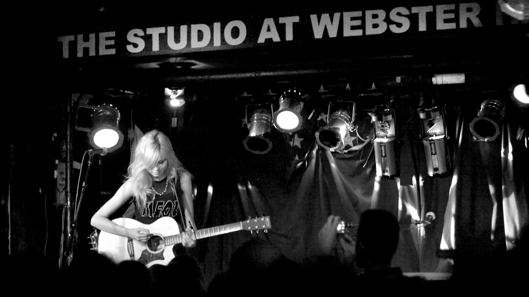 First ever USA headline show SOLD OUT
Webster Hall
New York, NY
November 18, 2013

DerekBrad.com